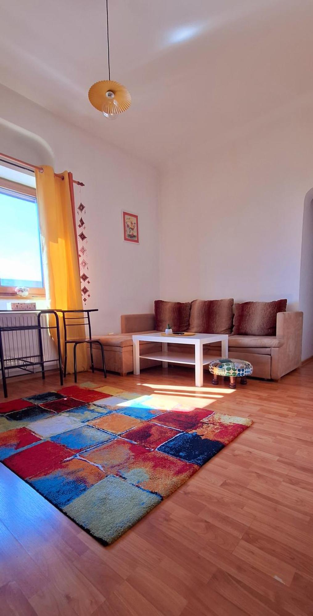 Super Central - Lovely One-Bedroom Apartment On Victoriei Avenue บูคาเรสต์ ภายนอก รูปภาพ